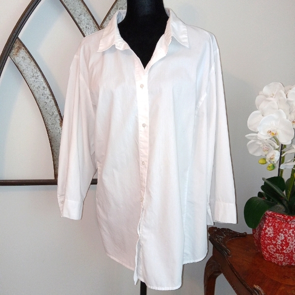 Liz Claiborne Tops - LIZ CLAIBORNE Easy Wear &Care 3/4 Sleeve Tailored Lght Weight Button Down Blouse